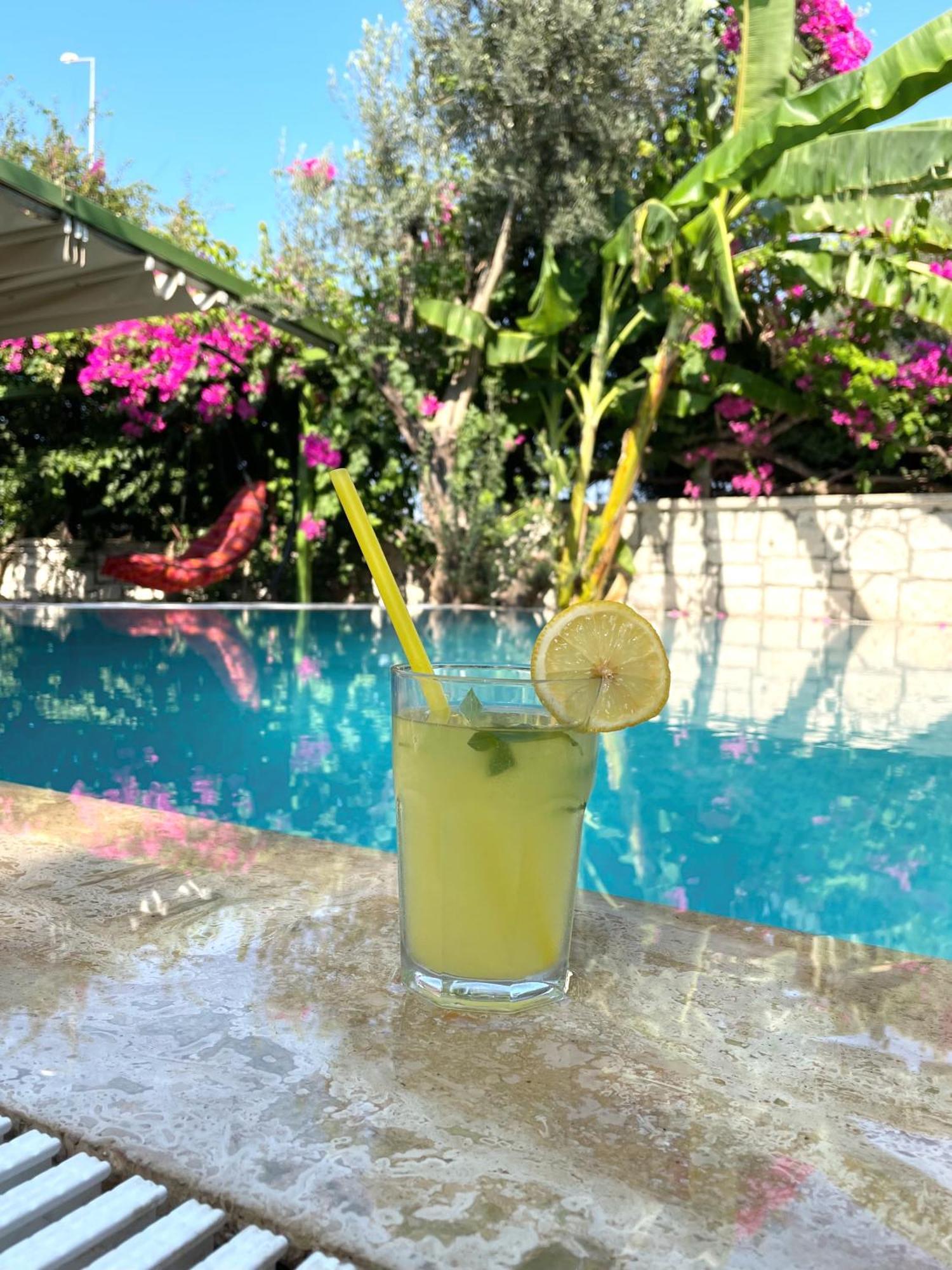 Ata Boutique Hotel Çeşme エクステリア 写真